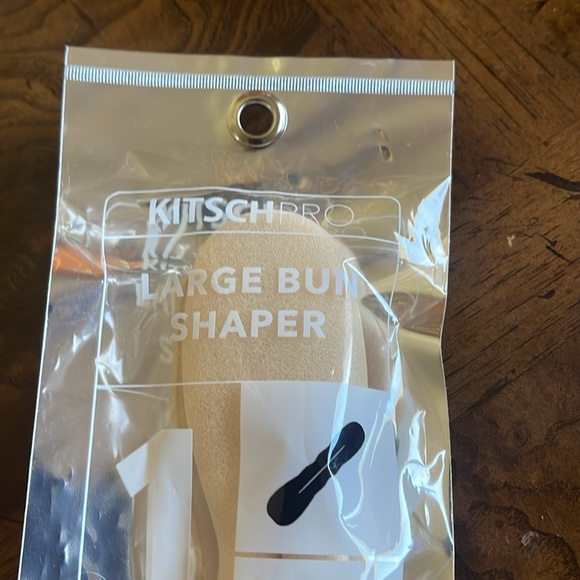 Kitsch Pro large bun shaper in beige NEW - Picture 3 of 6